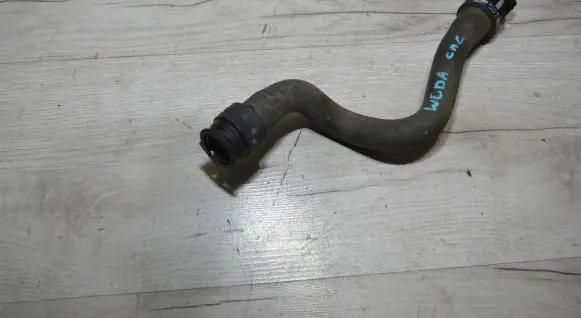 Engine coolant pipe/hose
