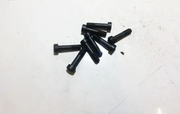 Toyota Corolla Verso AR10 Nuts/bolts 