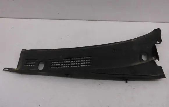 Peugeot Partner Wiper trim