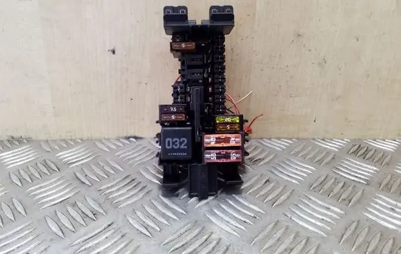 Mercedes-Benz C W205 Fuse module A2059067200
