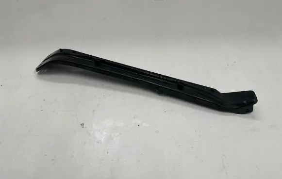 Skoda Kodiaq Headlight/headlamp mounting bracket 565806929