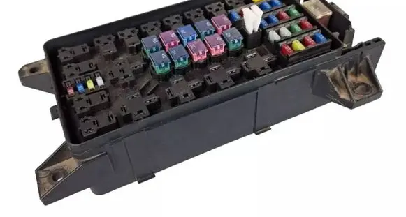 KIA Sorento Fuse module 911613E011