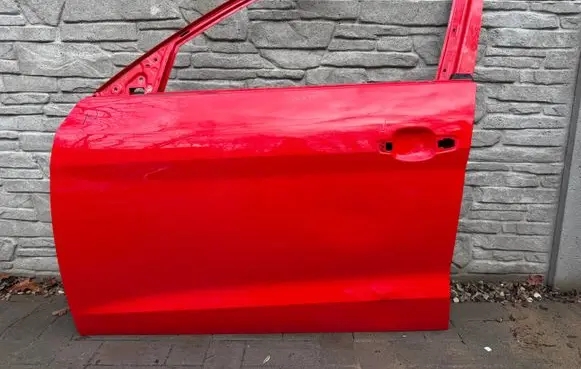 Audi A1 Front door 82g831311