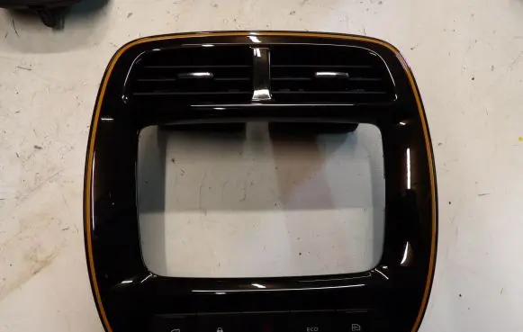 Dacia Spring Radio/GPS head unit trim 