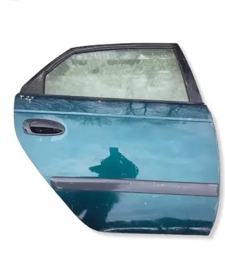 Toyota Avensis T220 Rear door 