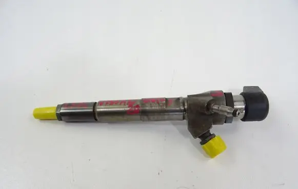 Fuel injector