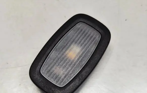 Mercedes-Benz C W205 Other interior light A0009063105 16T258 9051