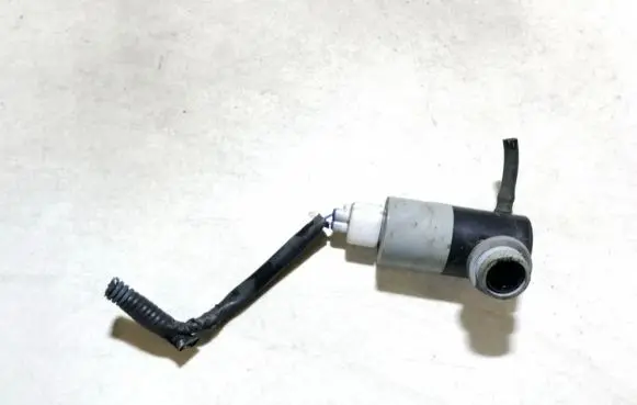 Toyota Auris 150 Windscreen/windshield washer pump 080316b 404427