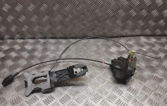 Nissan Note (E11) Front door lock 5010800006