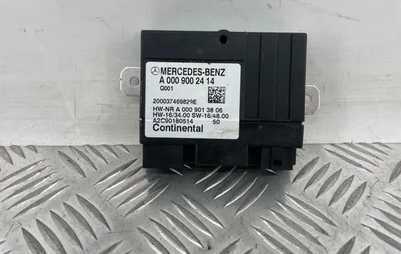 Mercedes-Benz C W205 Fuel injection pump control unit/module A0009002414 A0009013806 A2C90180514