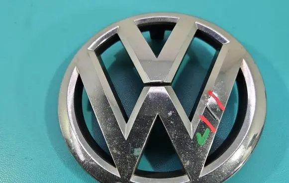 Volkswagen Touran I Front bumper upper radiator grill 1T0853601E IMPRK1578857