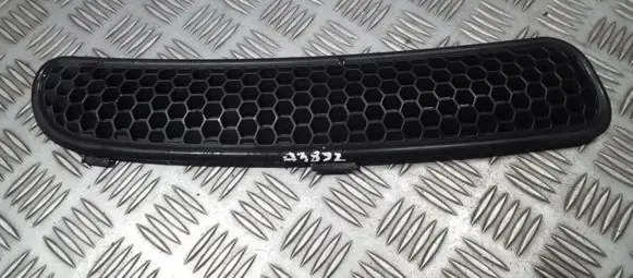 Mini One - Cooper R50 - 53 Wiper trim 7122506