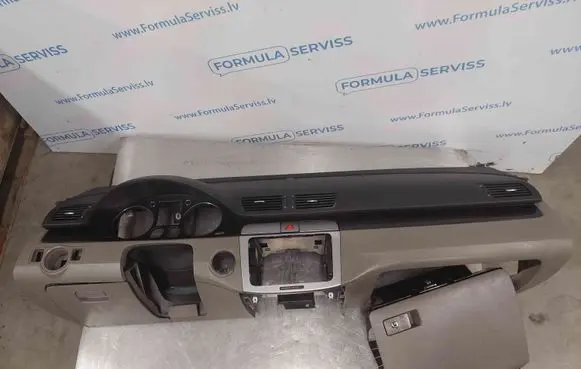 Volkswagen PASSAT B6 Dashboard 3C1857003