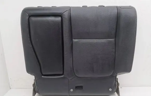 Mitsubishi Outlander Rear seat 