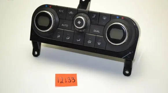 Nissan Qashqai Climate control unit 27500BR40A C0827