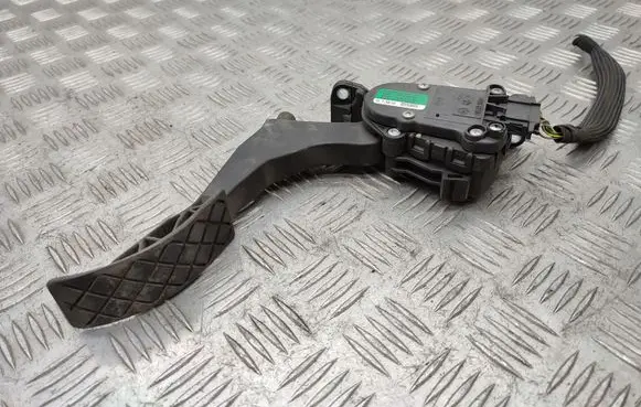 Skoda Fabia Mk2 (5J) Accelerator throttle pedal 6Q1721503M