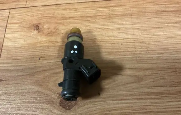 Fuel injector