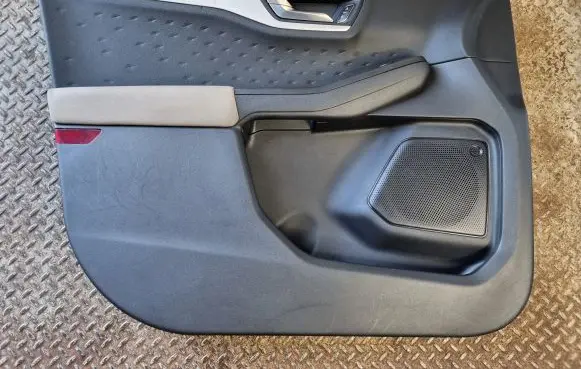 Ford Escape IV Front door card panel trim LJ6BS23891A LJ6BS23943 LJ6BS23943BE3LU4