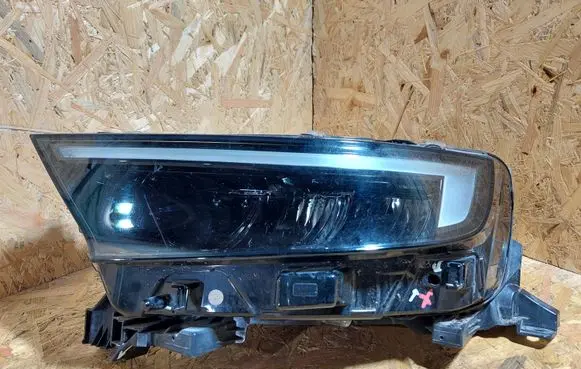 Opel Mokka B Headlight/headlamp 9834008280 ITPD003224