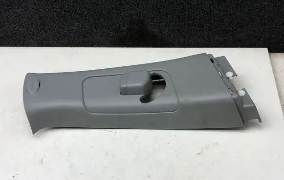 KIA Sorento (B) pillar trim (top) 858412P000