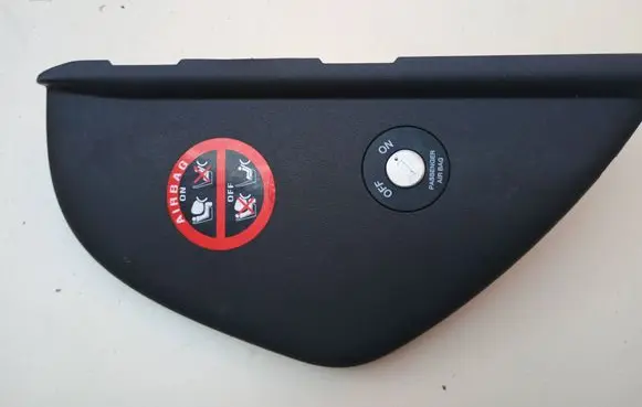 Hyundai i30 Dashboard side end trim 847182L000