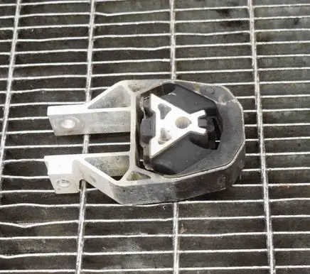 Ford Focus Gearbox mount CV616P082DC