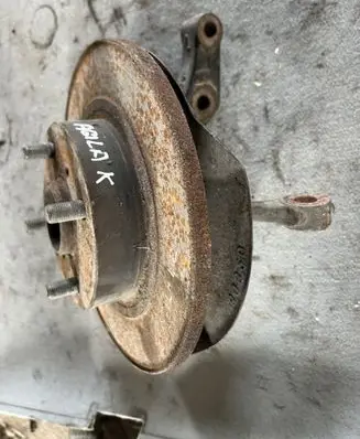 Opel Agila A Front wheel hub spindle knuckle