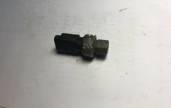 Peugeot 307 Air conditioning (A/C) pressure sensor 9632170780