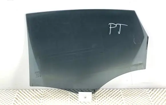 Volvo S90, V90 Rear door window glass 