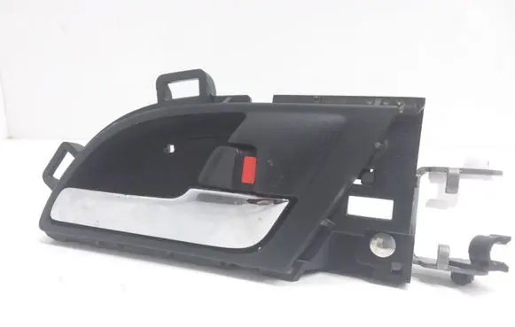 Honda CR-V Front door interior handle