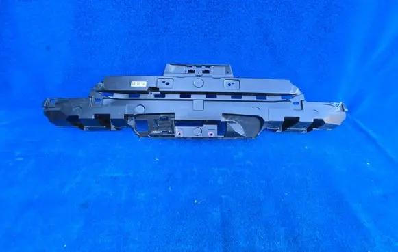 BMW 5 G60 G61 Rear bumper mounting bracket 8084702