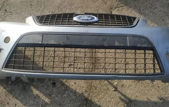 Ford Mondeo MK IV Front bumper lower grill