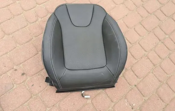 Rear seat