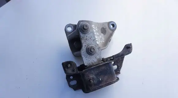 Ford Fiesta Engine mount bracket APAPODUSZKA