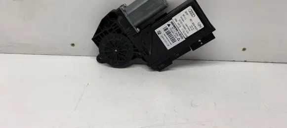 Seat Exeo (3R) Front door window regulator motor 8E1959802H