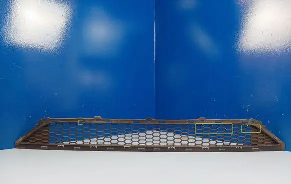 Front bumper lower grill