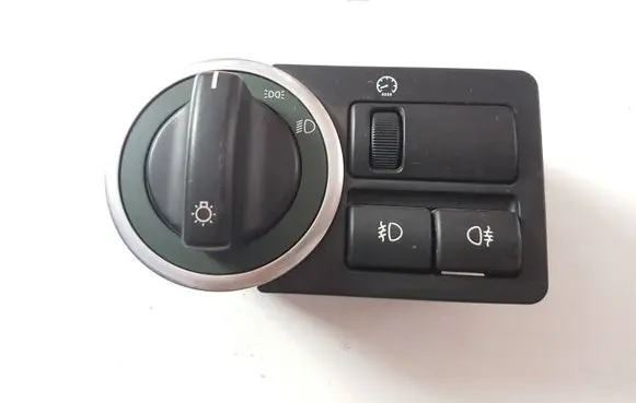 Land Rover Range Rover L322 Light switch LRGYUD000161PUY 037094056