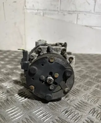 Ford Mondeo Mk III Air conditioning (A/C) compressor (pump) 1S7H19D629CC