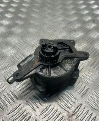 Mercedes-Benz E W211 Vacuum pump A6422300165
