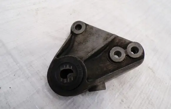 Opel Insignia B Gearbox mounting bracket 22937314