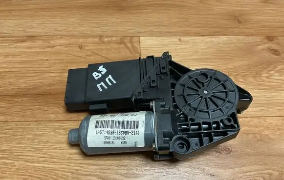 Volkswagen PASSAT B5 Front door window regulator motor 3B4837752GJ 9700119148202 4836168080214
