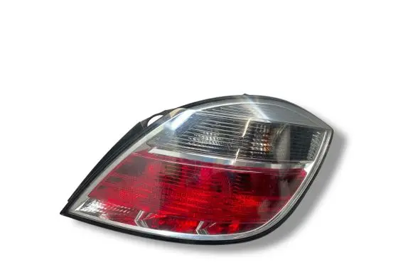 Opel Astra H Rear/tail lights 13222325
