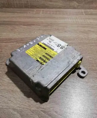 Toyota Avensis T250 Airbag control unit/module 8917005161 215767106