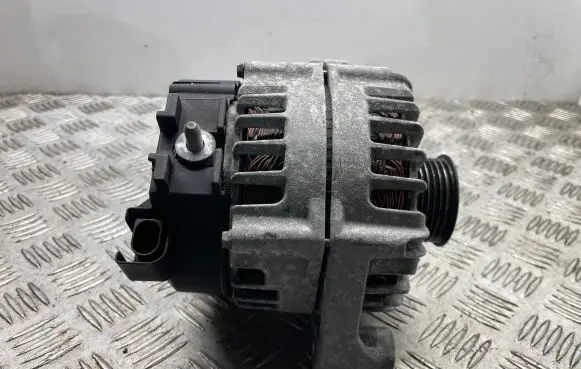 BMW 5 F10 F11 Generator/alternator 8515754