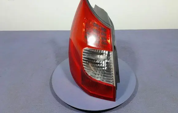 Renault Scenic II - Grand scenic II Rear/tail lights 8200474328