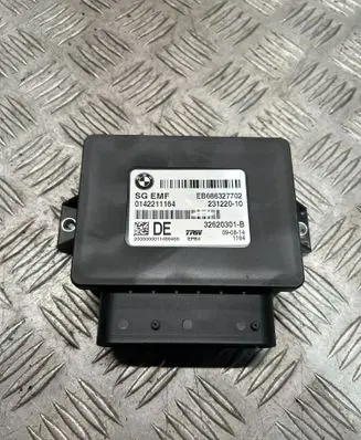 BMW X3 F25 Hand brake control module 6863277