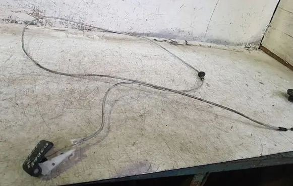 Dodge Caliber Loading door cable line 