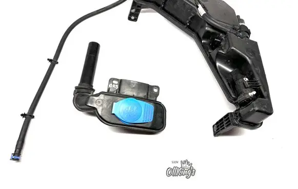 Audi Q5 SQ5 8R Windshield washer fluid reservoir/tank 8R0955453B 8R0955453