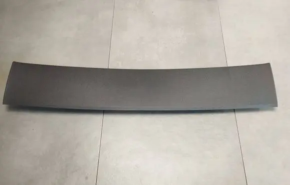 Volkswagen Tiguan Tailgate/trunk upper cover trim 571867707