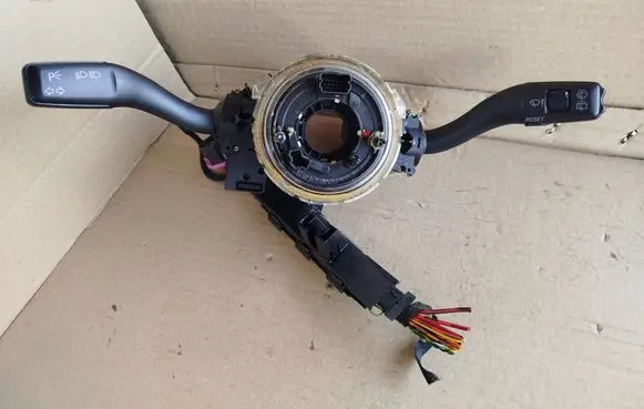 Audi A4 S4 B7 8E 8H Wiper turn signal indicator stalk/switch 8E0953549S